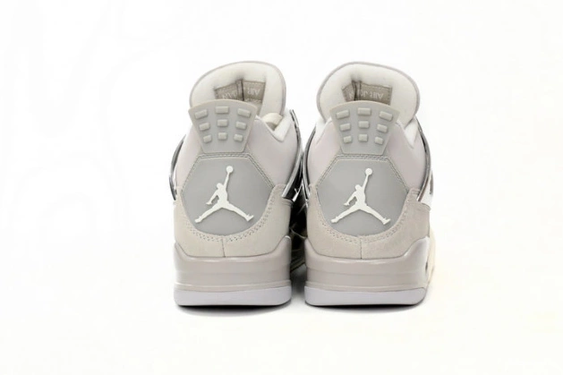 Kicktheory Air 4 Moments Frozen WMNS AQ9129-001 Jordan 0709
